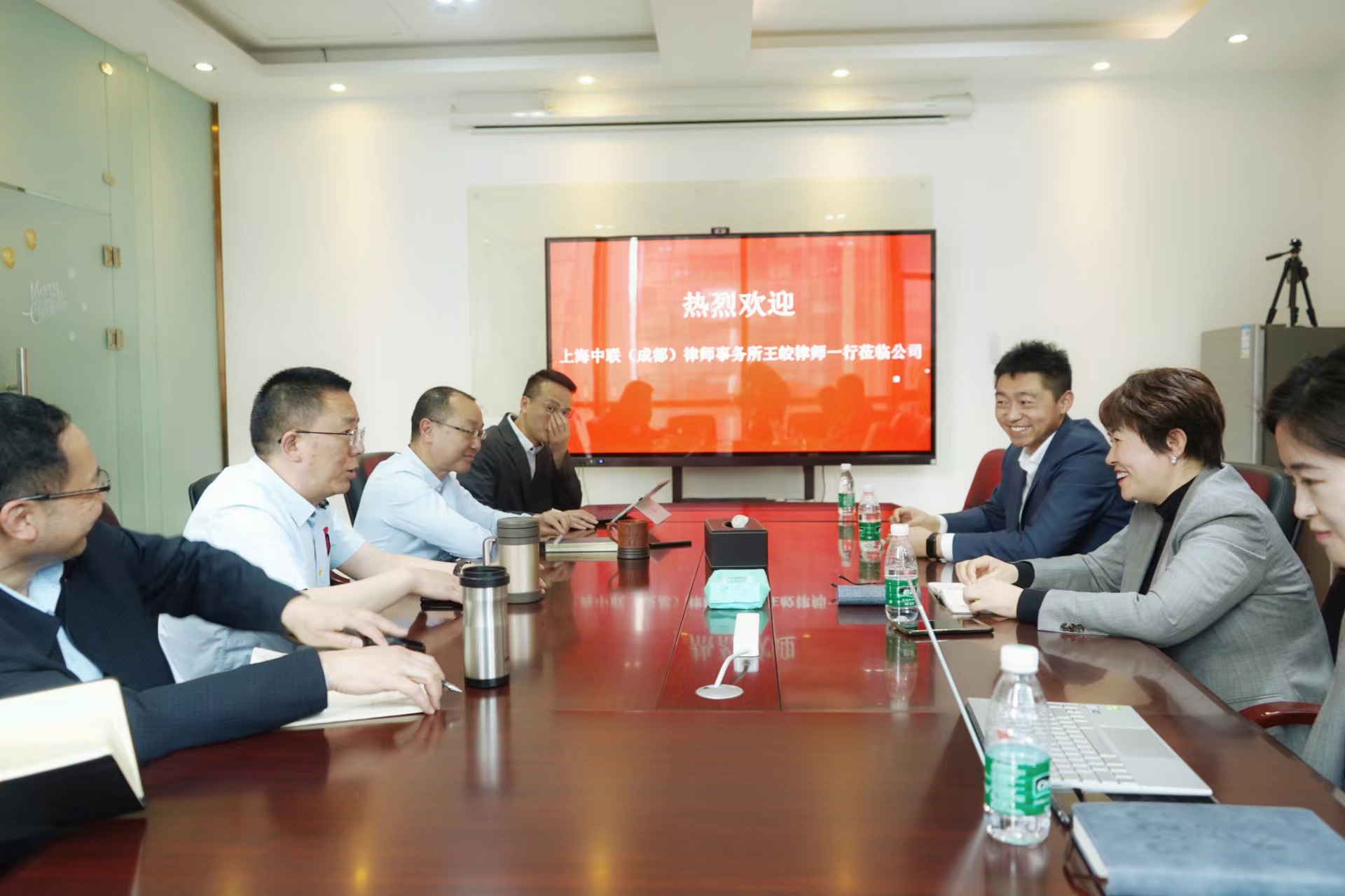 上海中联律师（成都）律师事务所莅临弗林乔企业管理（成都）有限公司